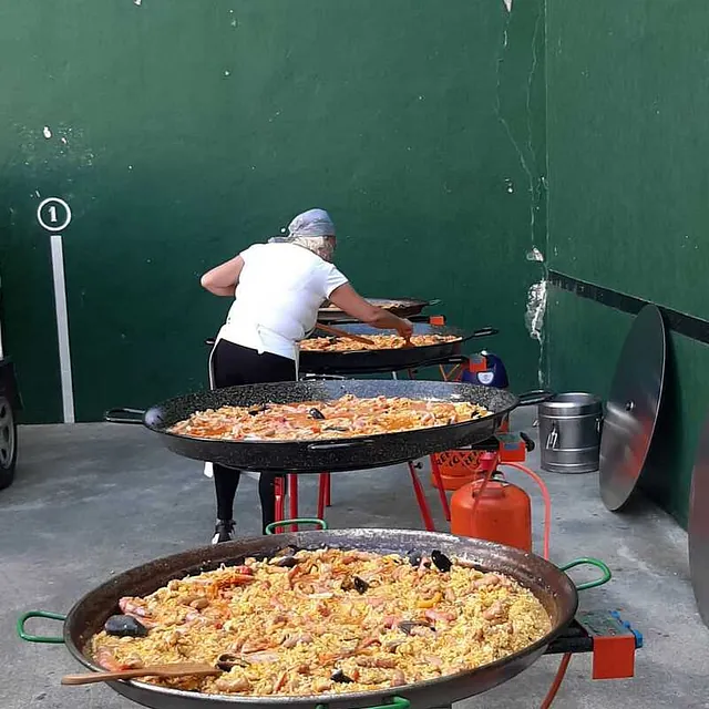 Putxeras Jon Villar elaboración de paellas 6
