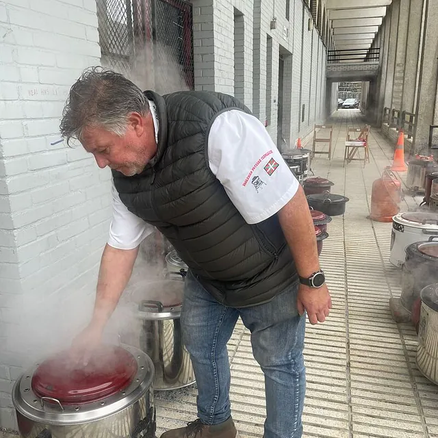 Putxeras Jon Villar elaboración de paellas 3
